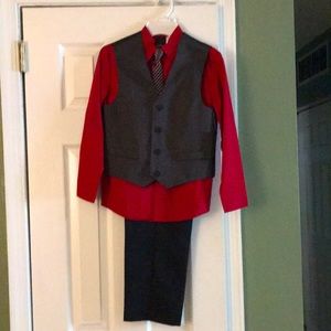 Boys 4pc Red Black Grey Suit w/ Vest & Tie Size 8